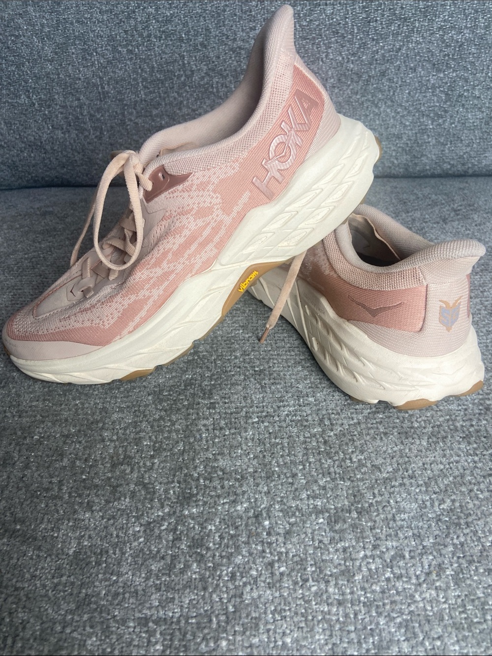 Hoka Women’s Clifton Edge Running Shoes - Light Pink and Cream size 8.5 B